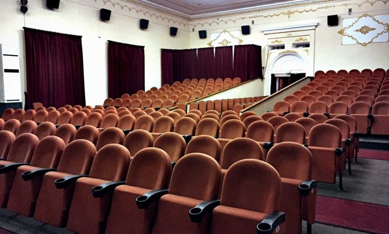 Кинотеатр "Сарыжайлау" в Караганде. Фото: vkino-info.ru